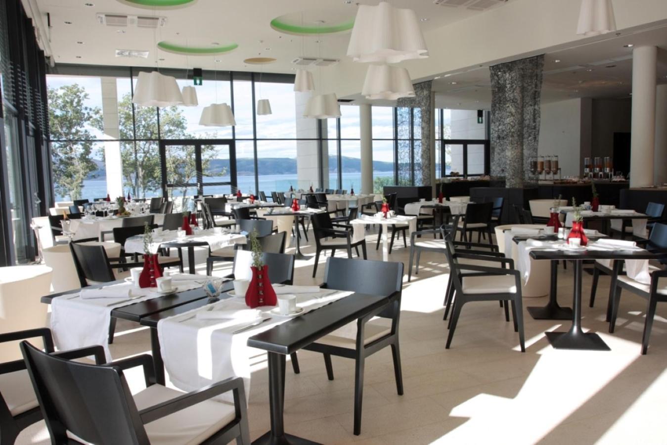 Apartments Grand Novi Vinodolski Resort Ngoại thất bức ảnh
