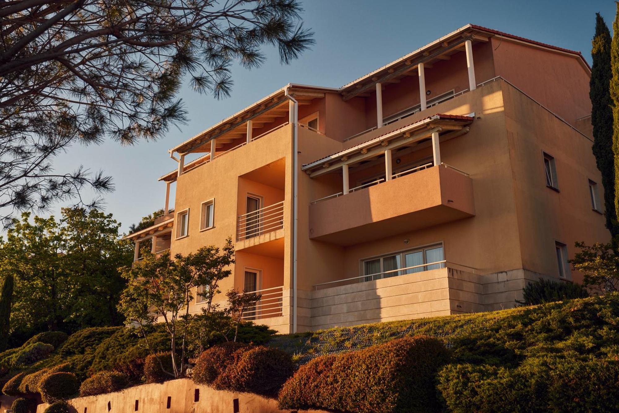 Apartments Grand Novi Vinodolski Resort Ngoại thất bức ảnh
