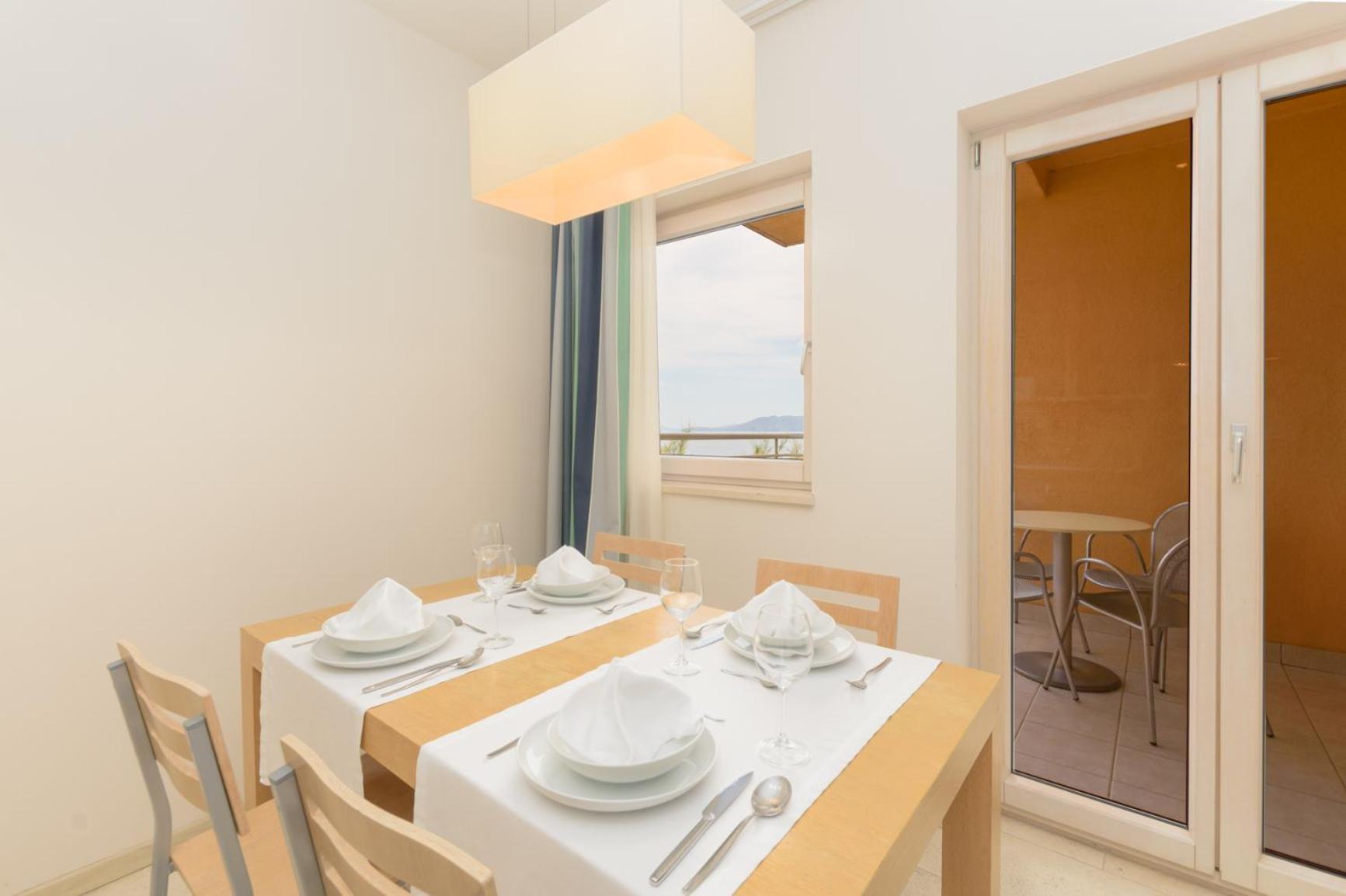 Apartments Grand Novi Vinodolski Resort Phòng bức ảnh